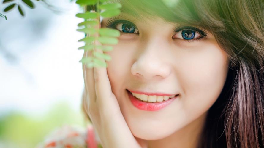 广州新增心理科普馆 AI检测机3秒生成“情绪心电图”